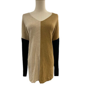 NWT - INC International women’s colour blocked sweater Size XL